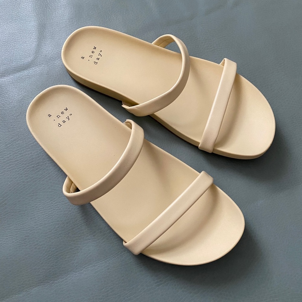 Double strap sandals, new, size 6.5